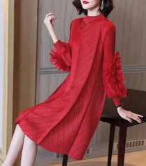 Elegant Plissé Ruffle Dress