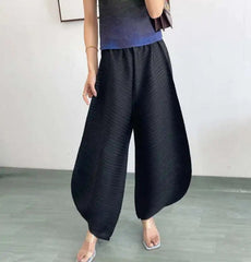 Plissé Unique Pull-On Pants