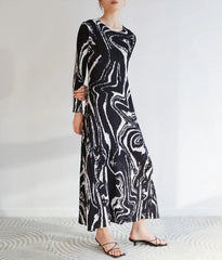 Luxury Plissé Dress Marble Print