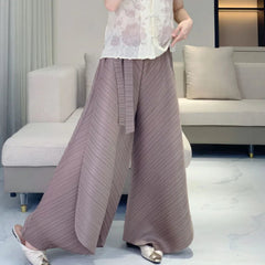Truly Pleated High-Waisted Pants