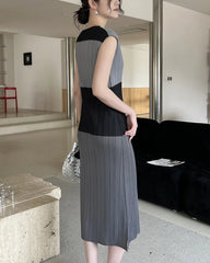 Lightweight Plissé Sleeveless Dress