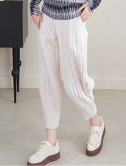 Luxury Tapered Pleated Pants