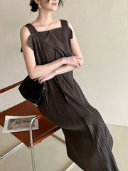 Elegant Pleated Square Neck Dress