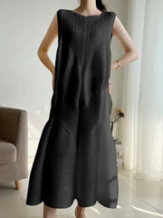 Truly Plissé Sleeveless Midi Dress