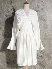 HEYFANCYSTYLE White Oversized Pleated V-Neck Dress