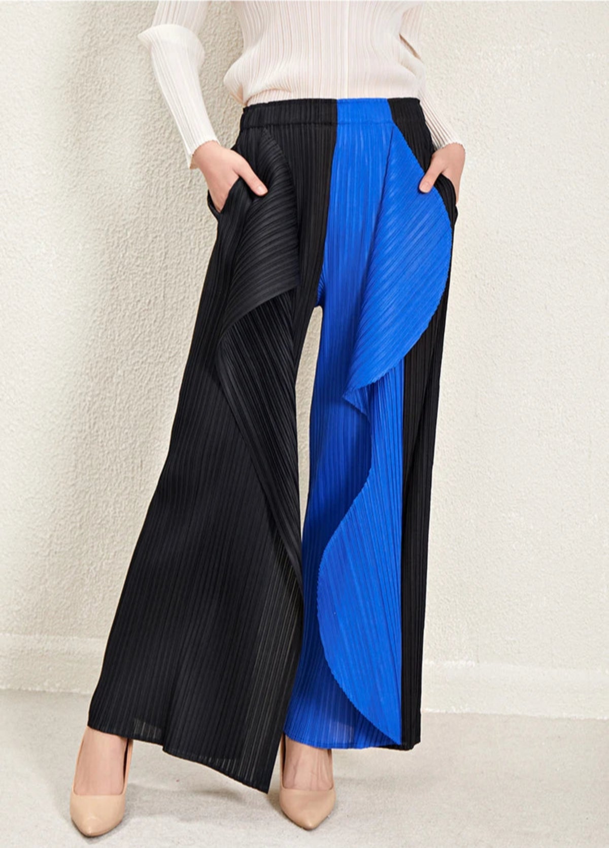 Women's Luxurious Pull-on Plissé Pleated Wide Leg Pant