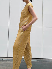 Elegant Gold Pleated Sleeveless Top and Pants Set