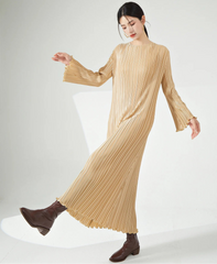 Elegant Metallic Pleated Dress