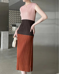 Lightweight Plissé Sleeveless Dress
