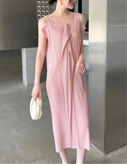 Elegant Pleated Square Neck Dress