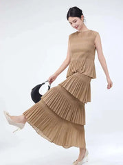 Elegant Plissé Sleeveless Dress