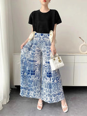 Pleated Wide-Leg Stretchy Trousers