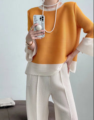 Plissé Round Neck Pleat Blouse Top