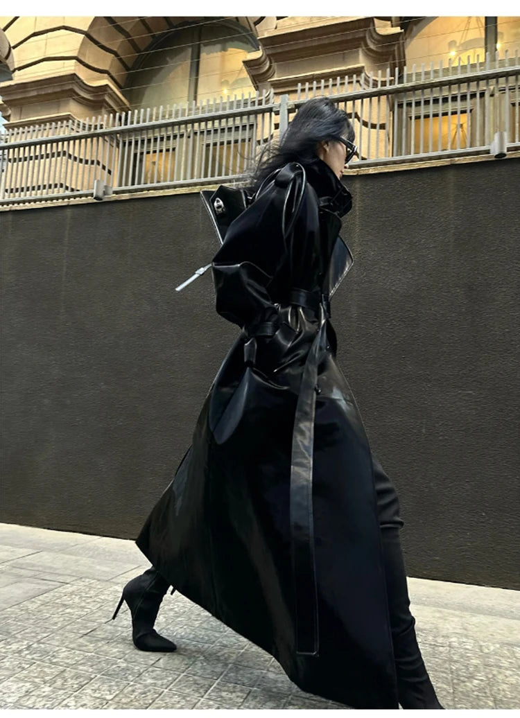 Elegant black coat shop