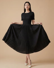 Luxury Pleated Flowy Travel Dress
