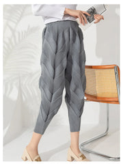 Luxury Geometric Pleated Cropped Pull-On Trousers