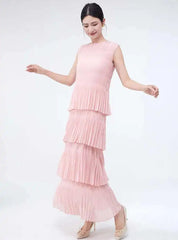 Elegant Plissé Sleeveless Dress