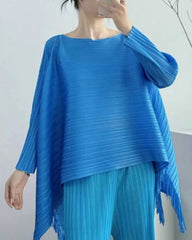 Travel Plissé Batwing Top