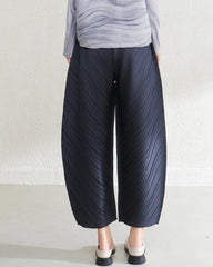 Luxury Pleated Cropped Trousers