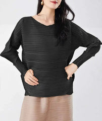 Elegant Plissé Long-Sleeve Top