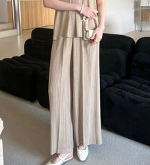 Plissé Wide-Leg Pants