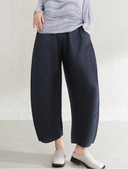 Luxury Pleated Cropped Trousers