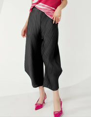 Luxury Plissé Cropped Trousers