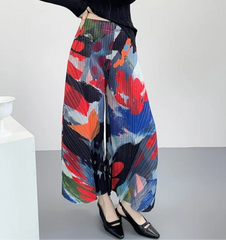Luxe Plissé Pull-On Pants