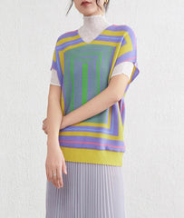 Luxury Pleats V-Neck Geometric Top