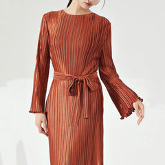 Elegant Metallic Pleated Dress