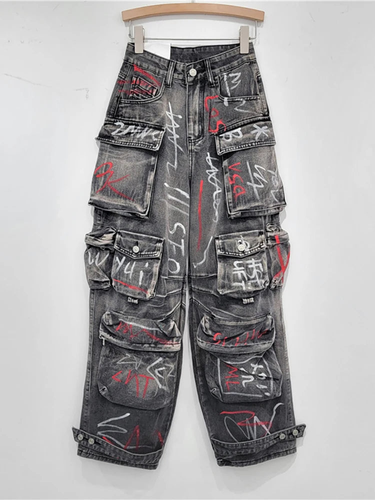 Women's Graffiti High-Waisted Cargo Baggy Jeans