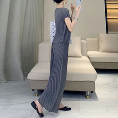 Geometric Plissé Pant 2-Piece Set