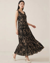 Elegant Travel Plissé Dress