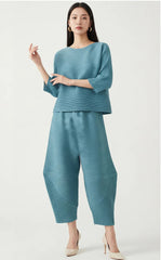 Contemporary Pleated 2-Piece