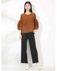 Floral Plissé Elegant Top