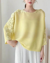 Elegant Floral Lace Plissé Top