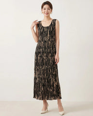 Elegant Travel Plissé Dress