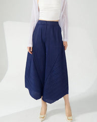 Women's Pleated Lantern Trousers
