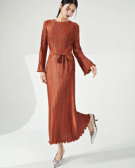 Elegant Metallic Pleated Dress