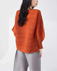 Elegant Plissé Long-Sleeve Top