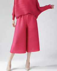 Elegant Pleated Crop Pants