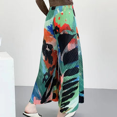 Luxe Plissé Pull-On Pants