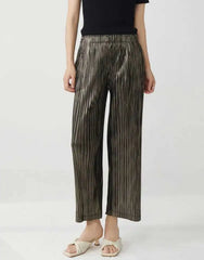 Luxurious Plissé Wide-Leg Trouser