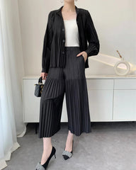 Luxury Pleated Wide-Leg Culottes
