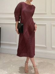 Elegant Pleated Kimono Sleeve Dress