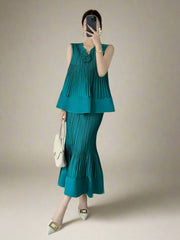 Modest Sleeveless Pleat Pull-On Skirt Set