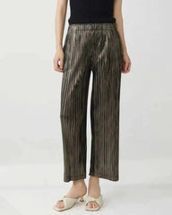 Elegant Plissé Wide-Leg Pants