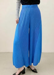 Travel Pleated Wide-Leg Pants