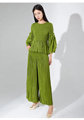 Women's Relaxed Glamour 2-Piece Pleated Trousers & Top Set