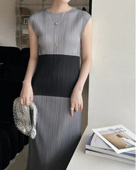 Lightweight Plissé Sleeveless Dress